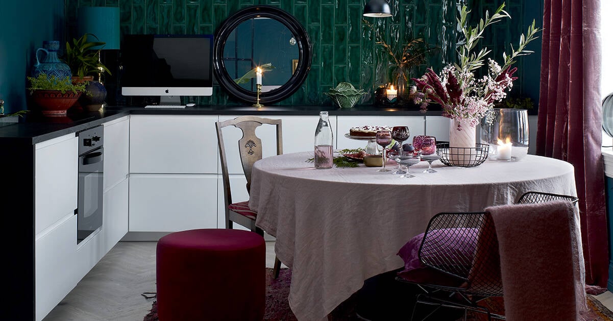 Inred med mörka färger – 12 rum som sätter stilen