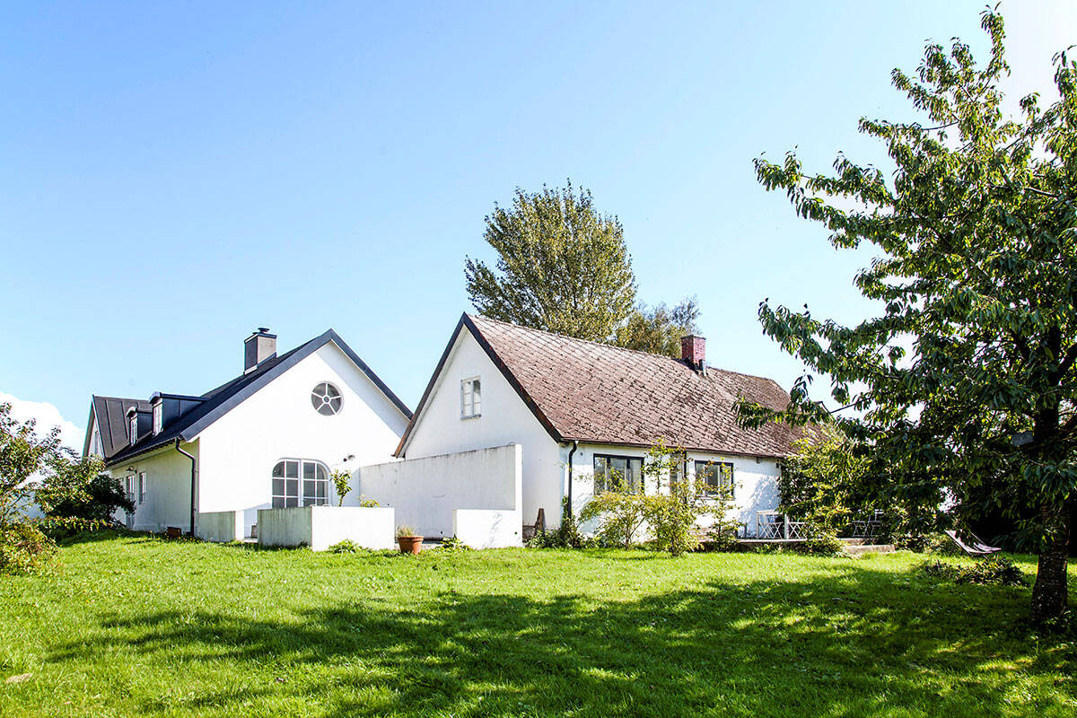 Skön minimalism i skånegården – så lyckas du med stilen