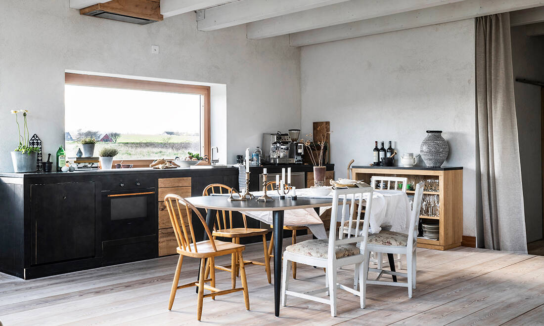 Så här planerar du ditt drömkök – inspireras av det rustika smycket på Österlen