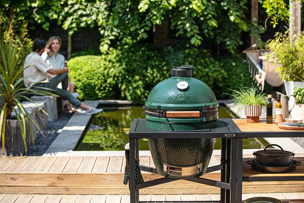 Big Green Egg – en självklarhet i matskribenten Jonas Crambys utekök