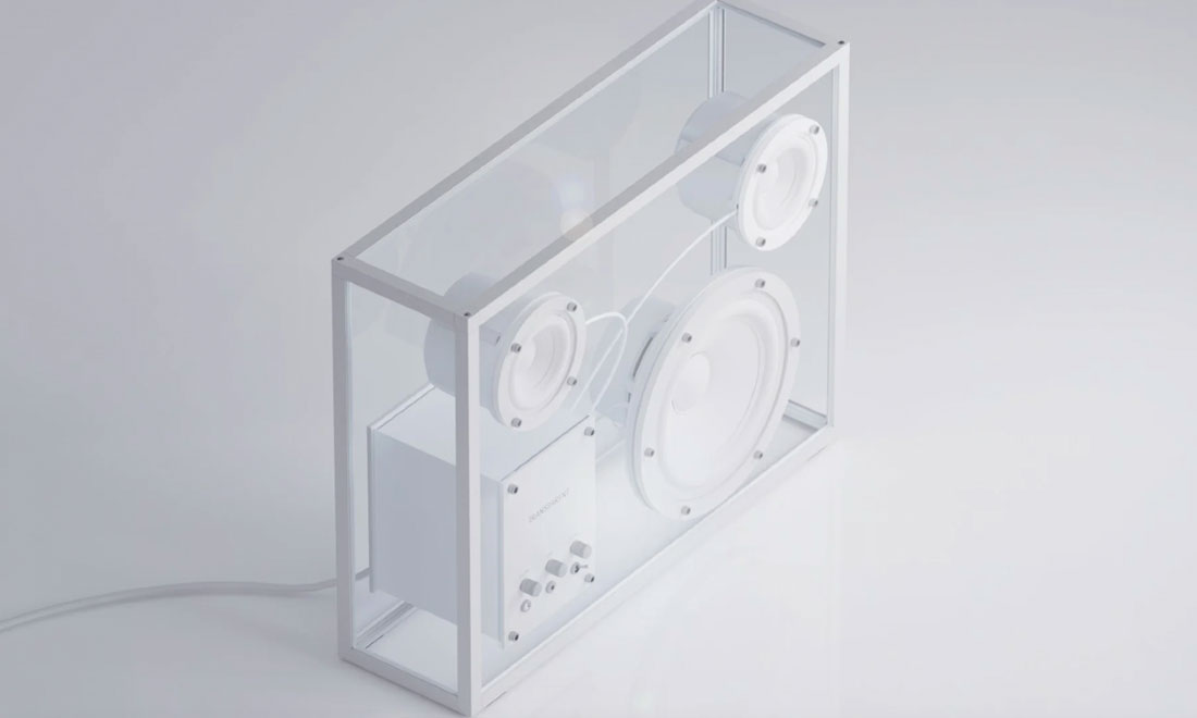 Svensk design har tagit designvärlden med storm – spana in den transparenta högtalaren!