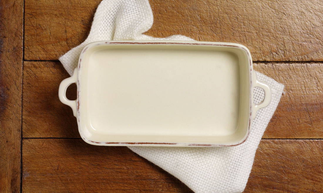 Så rengör du din ugnsform – få bort fastbränd mat med enkla husmorstipset