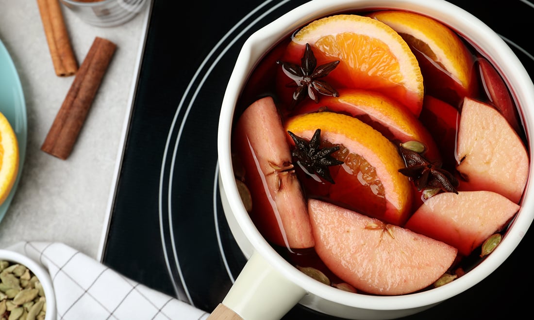 Så enkelt får du hela hemmet att dofta jul – med genialt julhack!